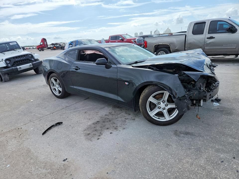 2018 CHEVROLET CAMARO LS 4
