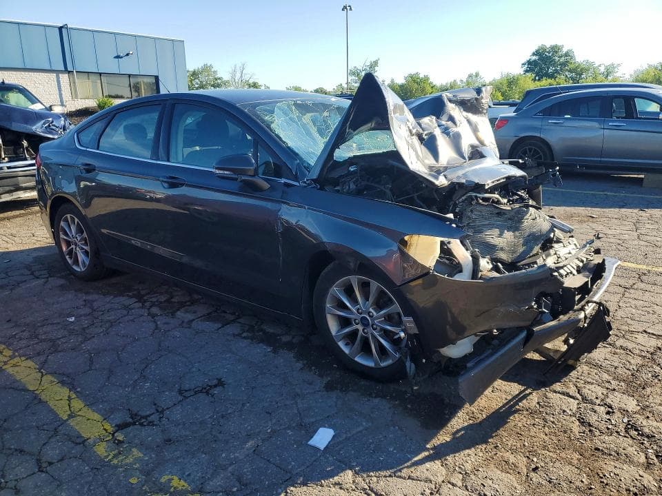 2017 FORD FUSION SE 4