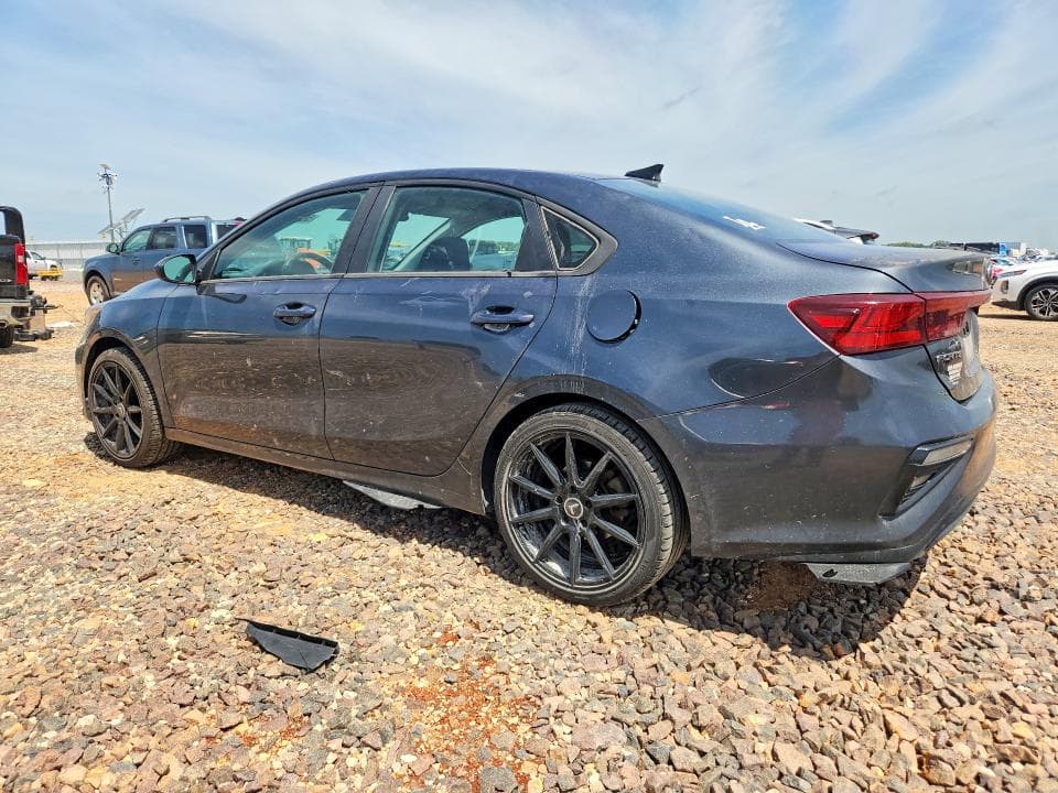 2019 KIA FORTE LXS 2