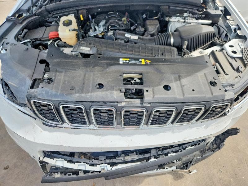 2022 JEEP CHEEROKE 12