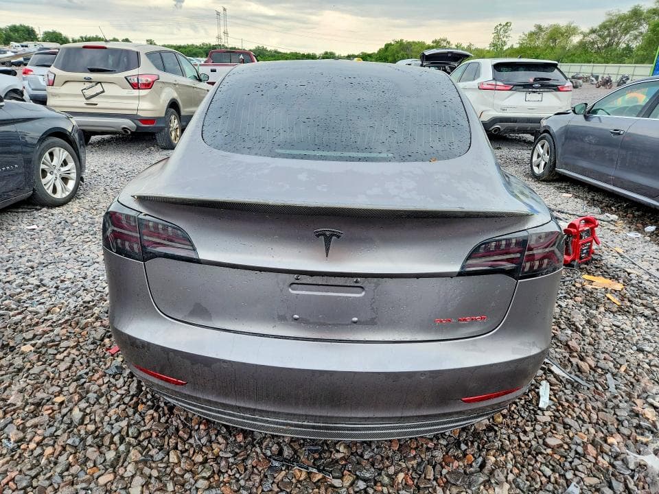 2018 TESLA MODEL 3 6