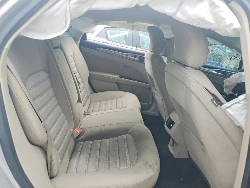 2017 FORD FUSION SE 10