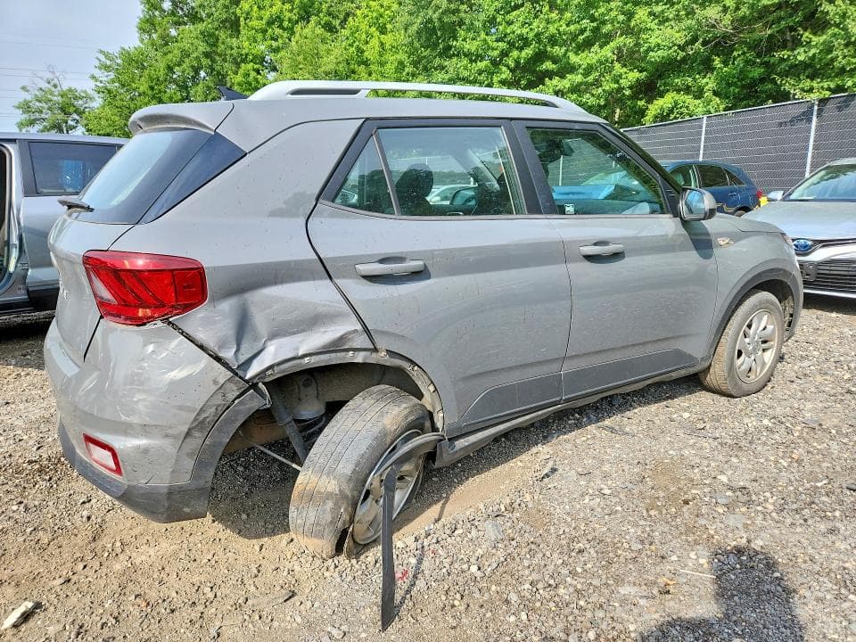 2020 HYUNDAI VENUE SEL 3