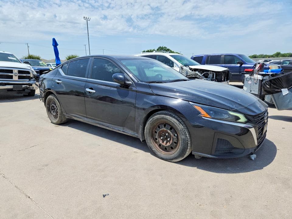 2024 NISSAN ALTIMA SV 4