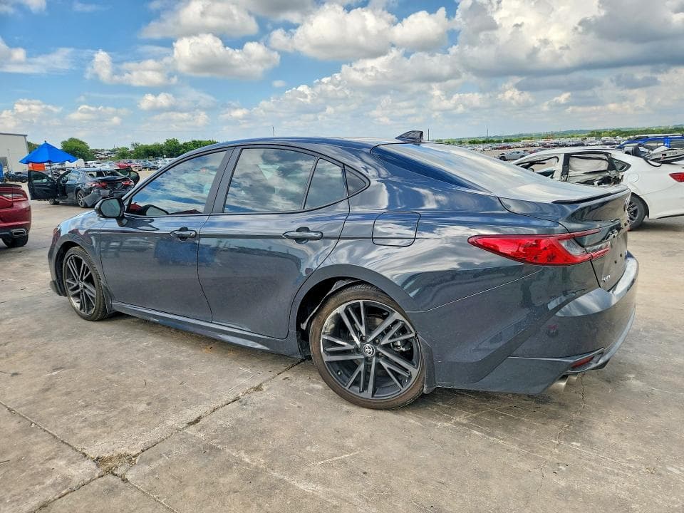 2025 TOYOTA CAMRY XSE 2