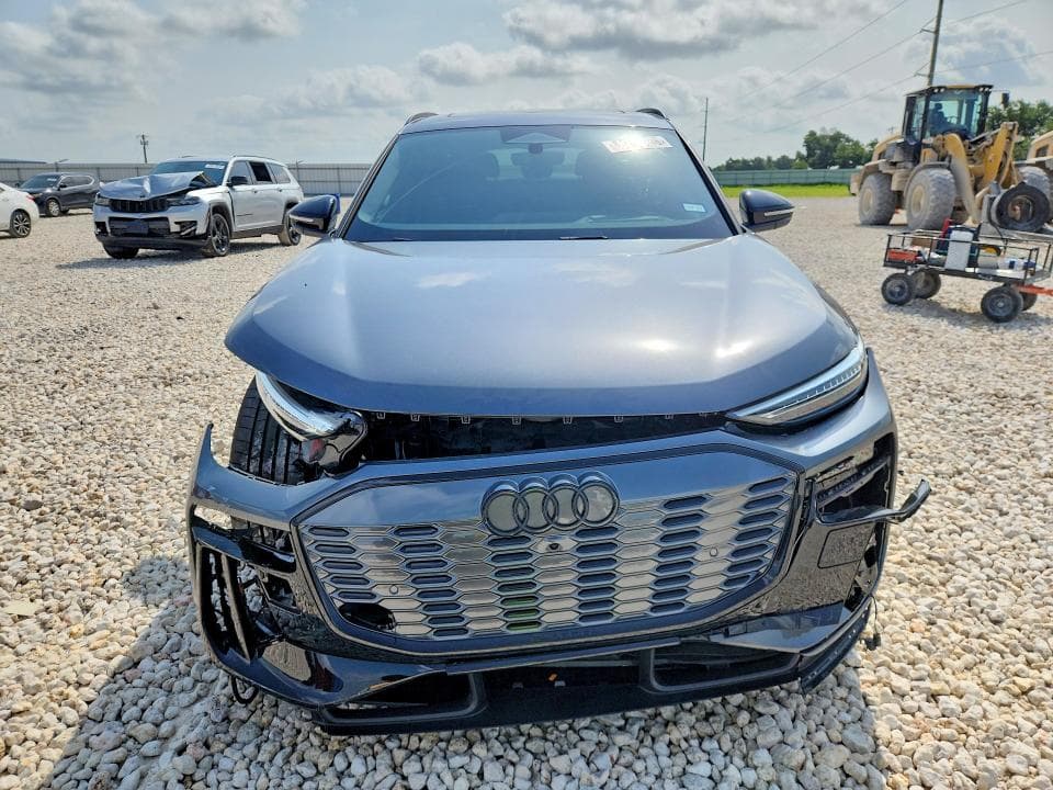 2025 AUDI SQ6 E-TRON PRESTIGE 5