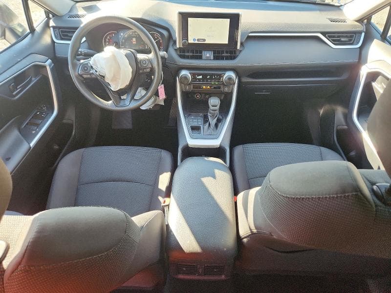 2025 TOYOTA RAV4 LE 8