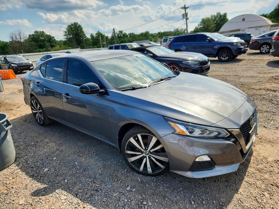 2019 NISSAN ALTIMA SR 4