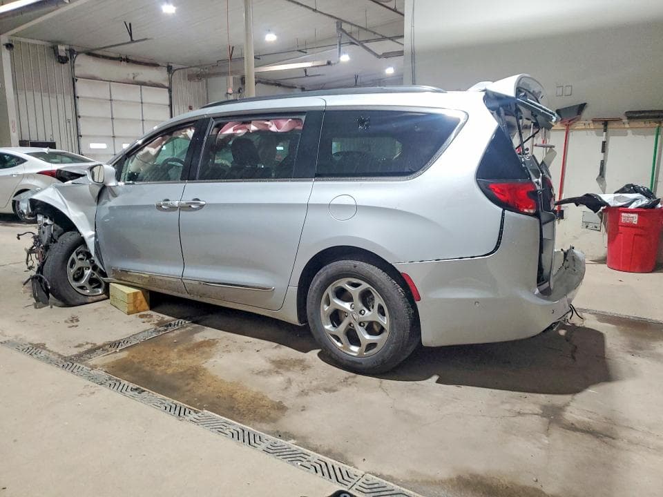 2022 CHRYSLER PACIFICA LIMITED 2