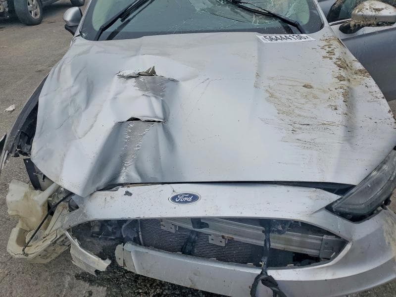 2017 FORD FUSION SE 11