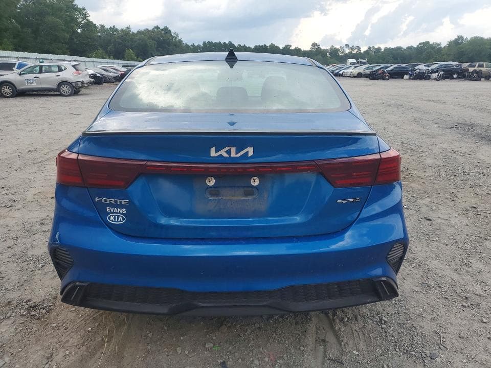 2023 KIA FORTE GT LINE 6
