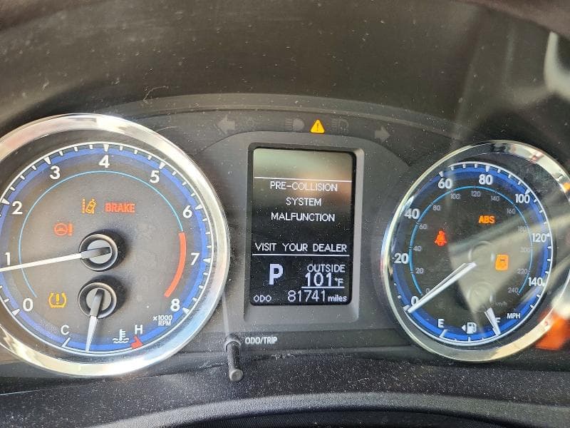 2019 TOYOTA COROLLA LE 9