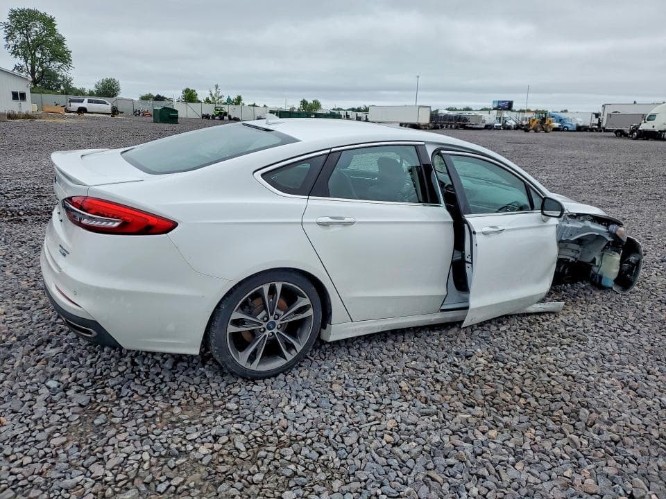 2019 FORD FUSION TITANIUM 3