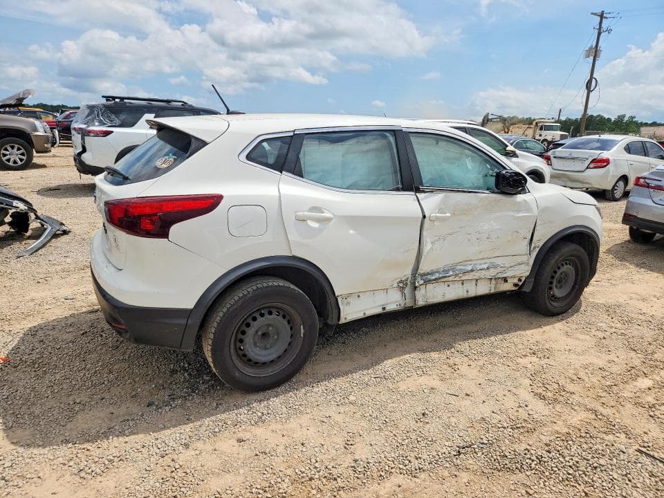 2018 NISSAN ROGUE SPORT S 3
