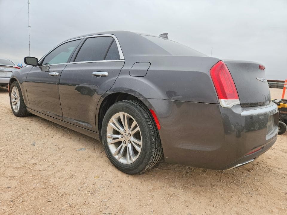 2017 CHRYSLER 300C 2