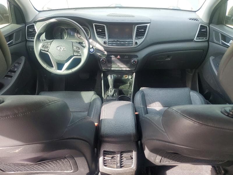 2017 HYUNDAI TUCSON SE PLUS 8