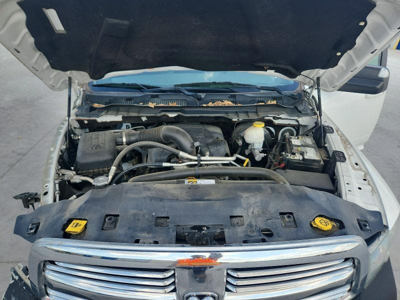 2019 RAM 1500 CLASSIC SLT 11