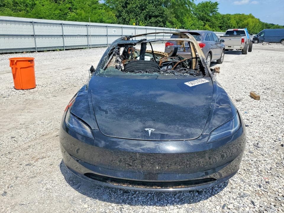 2025 TESLA MODEL 3 5
