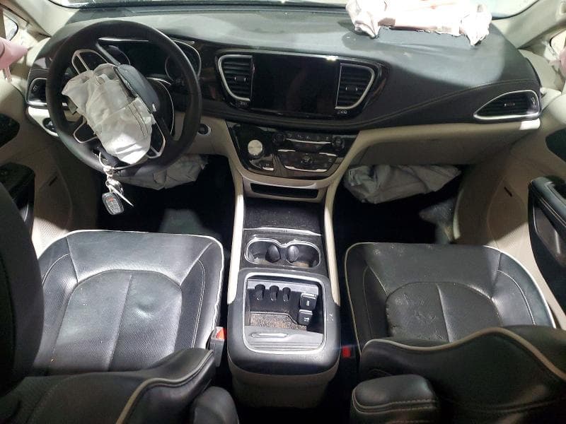 2022 CHRYSLER PACIFICA LIMITED 8