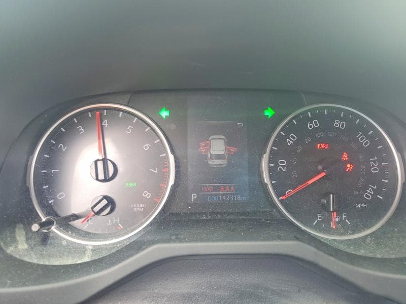2019 TOYOTA RAV4 XLE PREMIUM 9