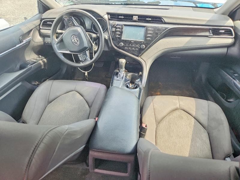 2020 TOYOTA CAMRY LE 8