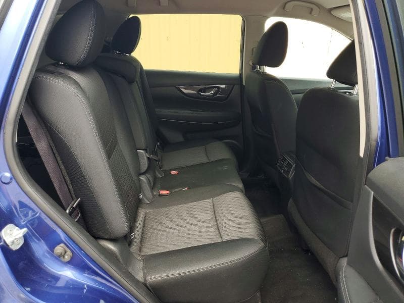 2017 NISSAN ROGUE SV 11