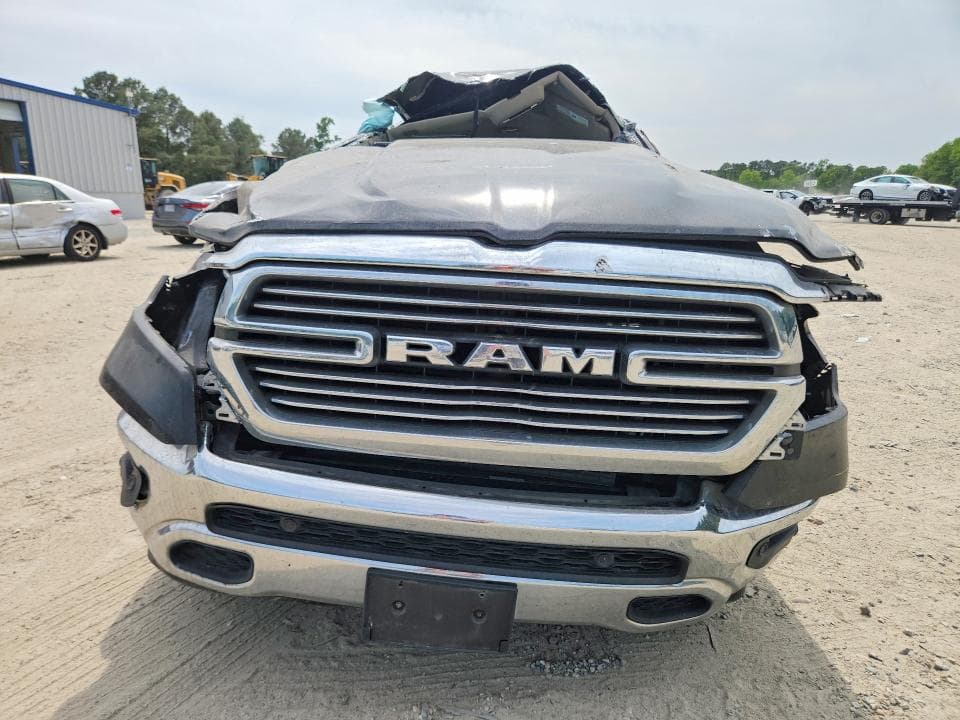 2019 RAM 1500 LARAMIE 5