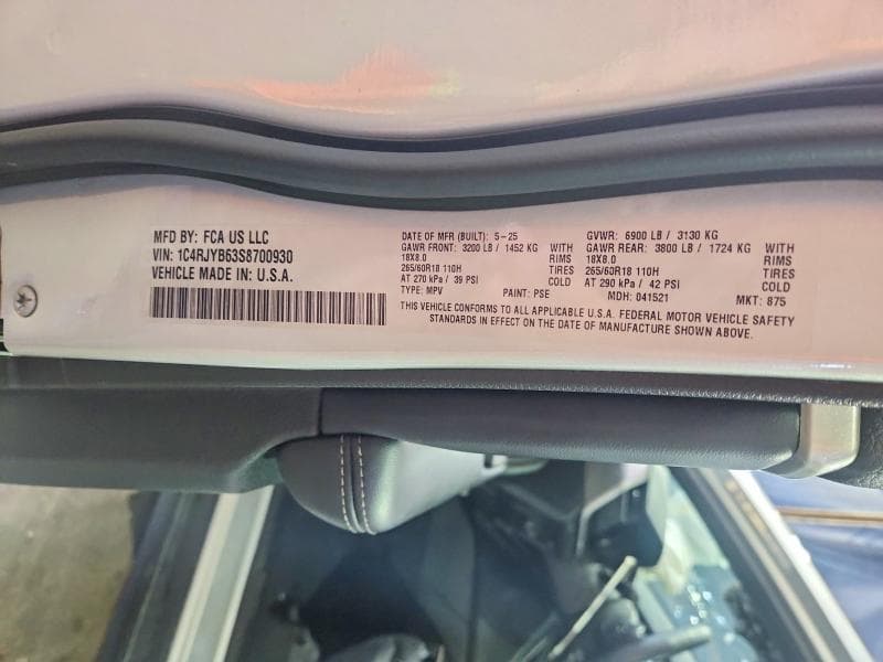 2025 JEEP GRAND CHEROKEE 4XE 14