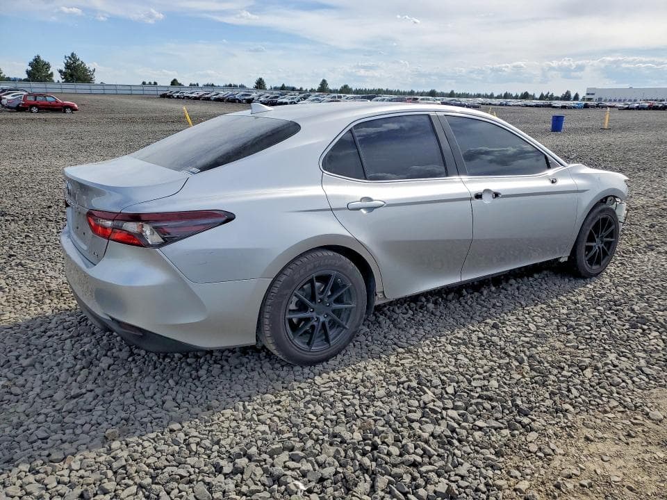 2021 TOYOTA CAMRY LE 3
