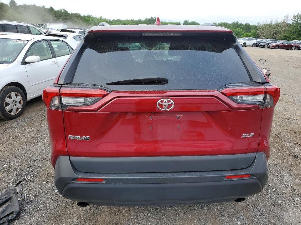 2023 TOYOTA RAV4 XLE 6