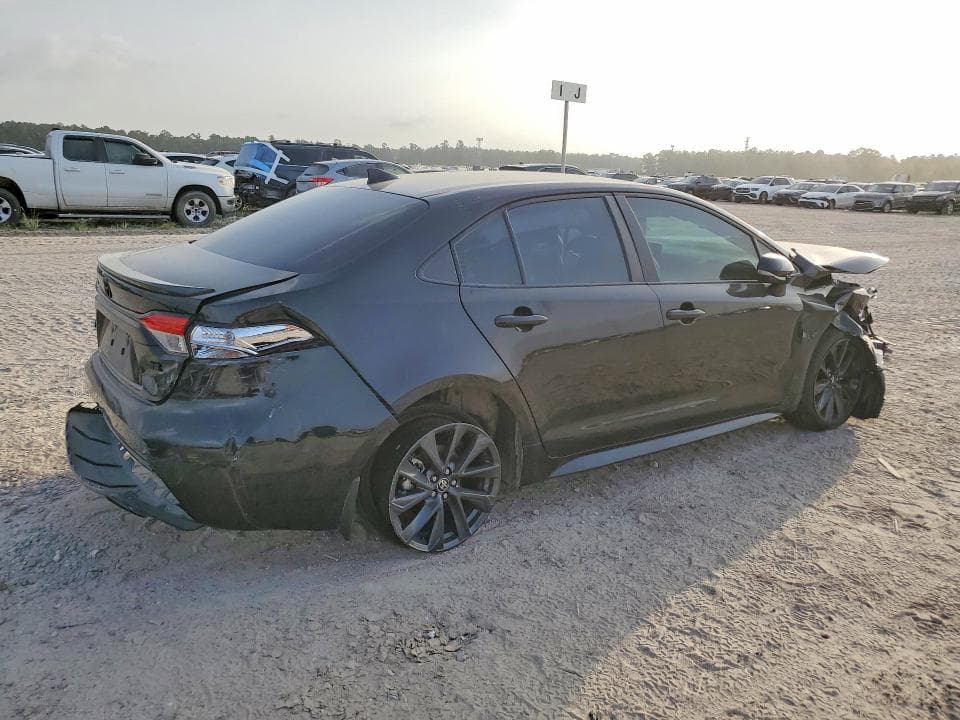 2026 TOYOTA COROLLA SE 3