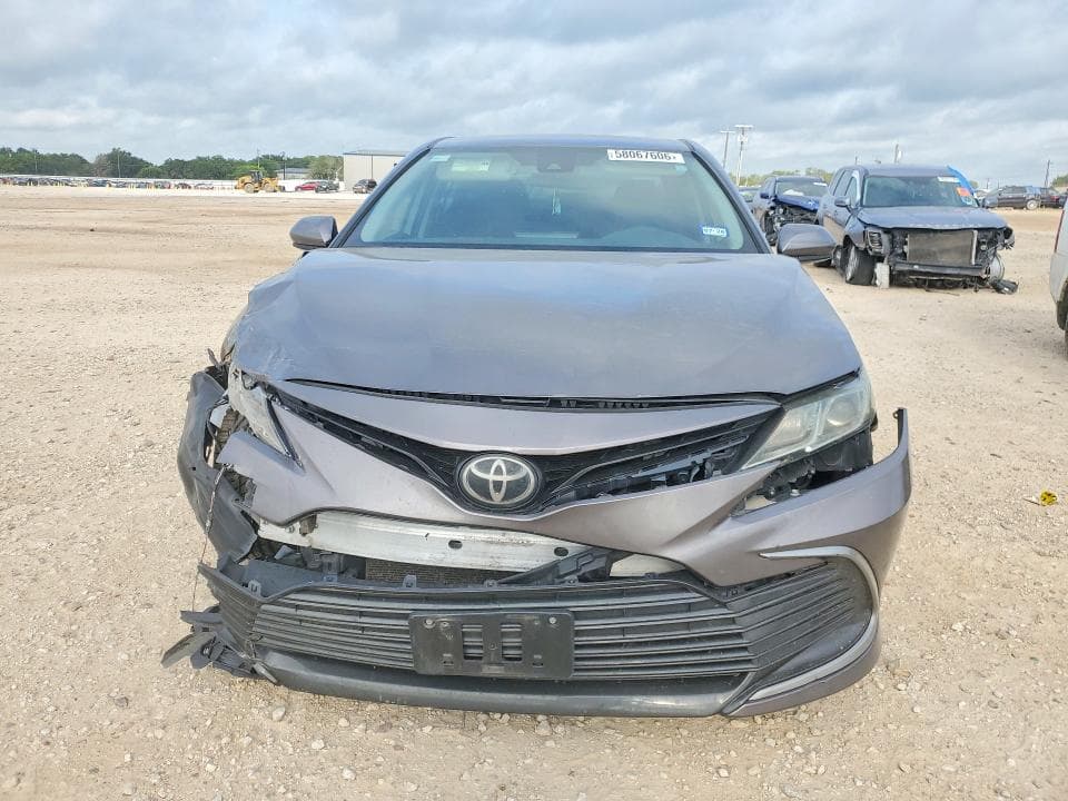 2022 TOYOTA CAMRY LE 5