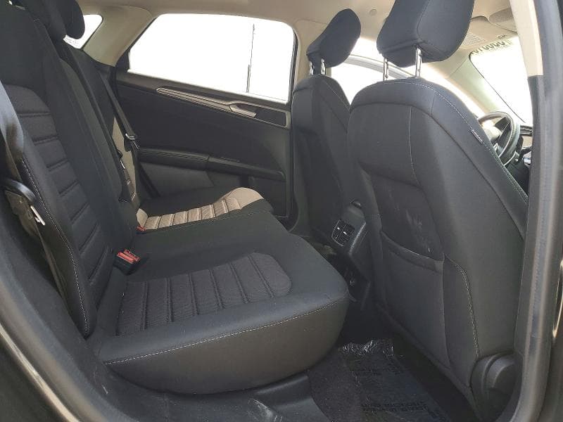 2020 FORD FUSION SE 10