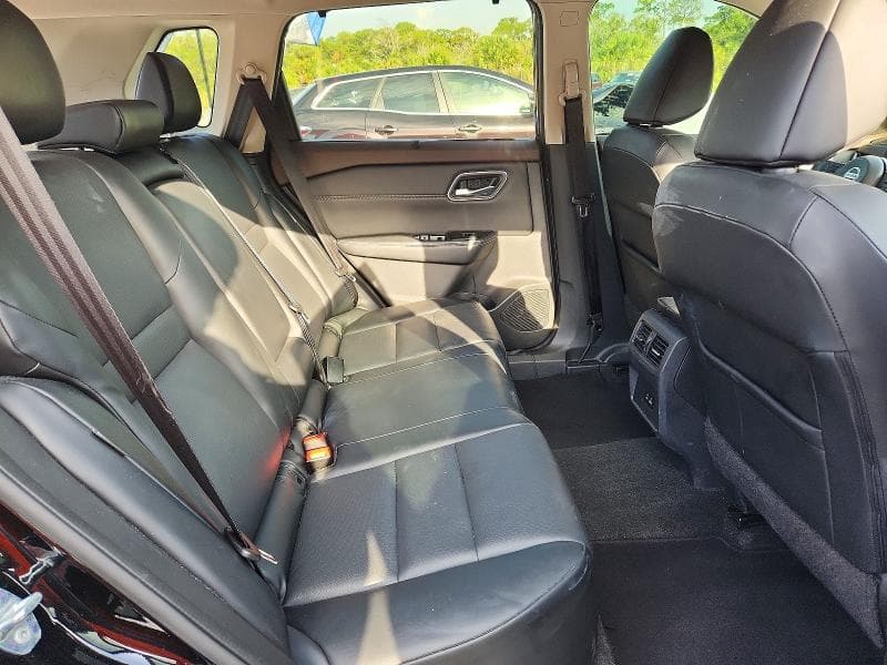 2021 NISSAN ROGUE SV 11