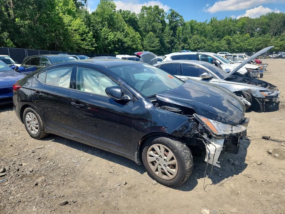 2020 HYUNDAI ELANTRA 4