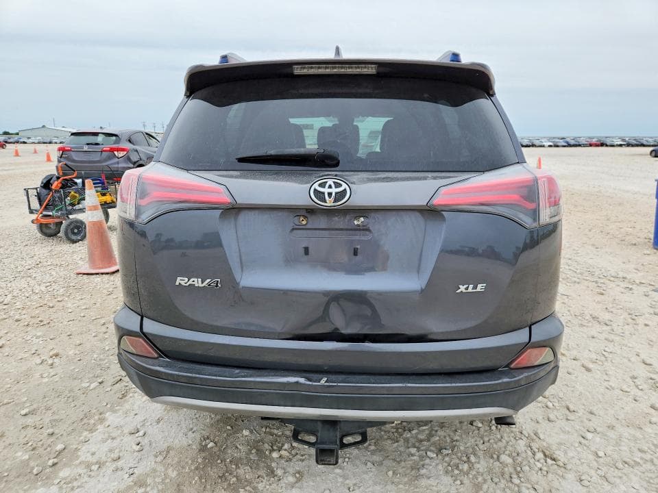 2017 TOYOTA RAV4 XLE 6