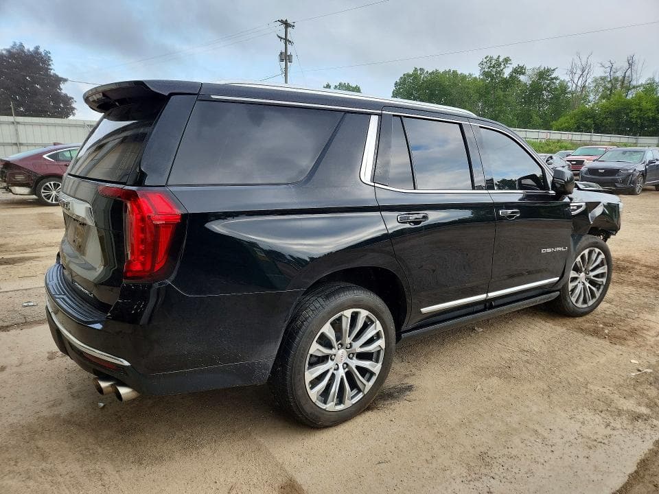 2021 GMC YUKON DENALI 3