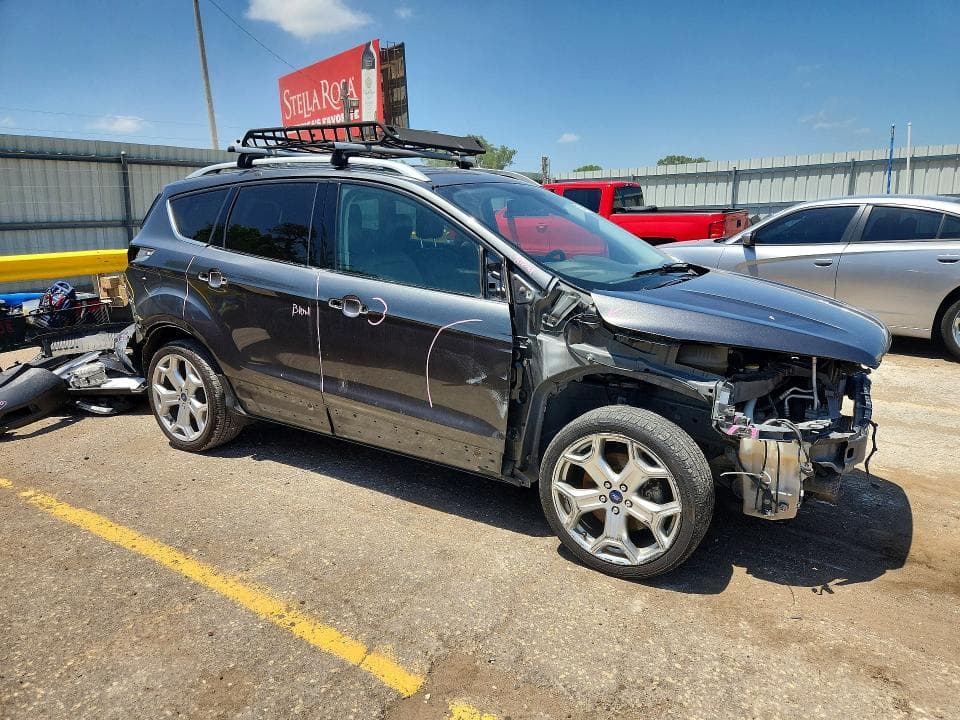 2019 FORD ESCAPE TITANIUM 4