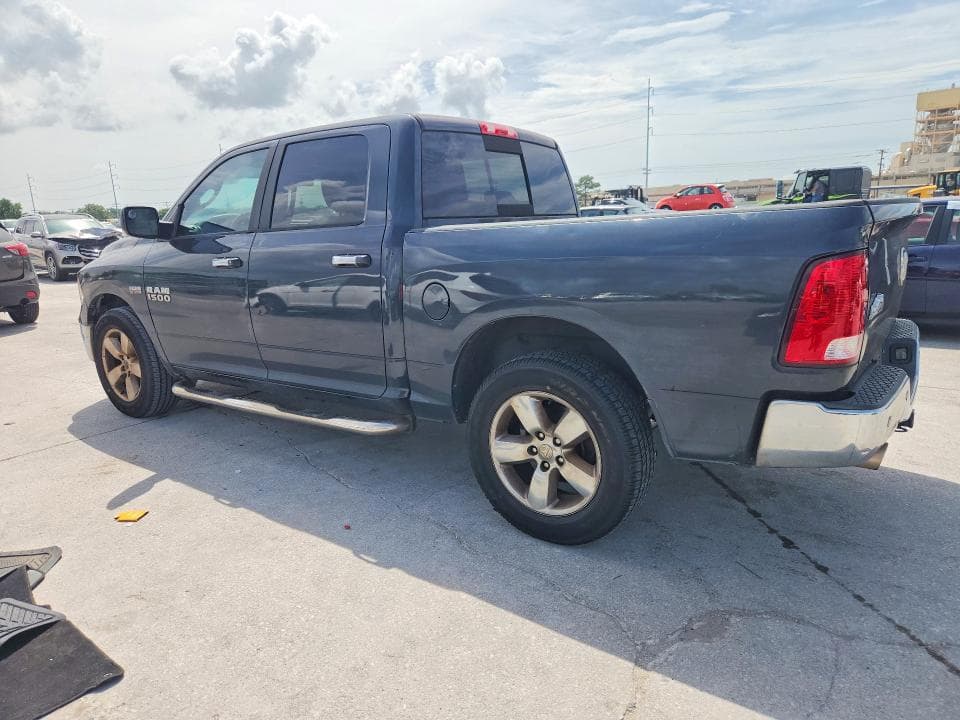 2018 RAM 1500 SLT 2