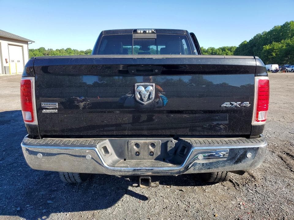2018 RAM 2500 LARAMIE 6
