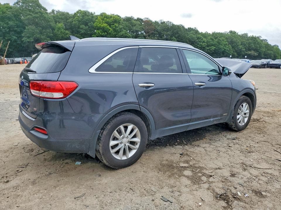 2018 KIA SORENTO LX 3