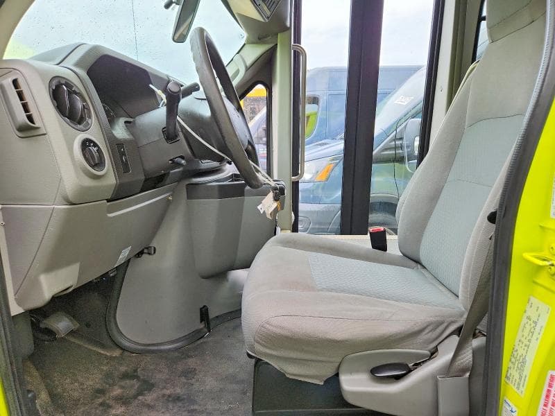 2017 FORD E 450 7