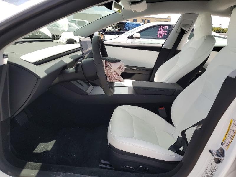 2026 TESLA MODEL 3 7