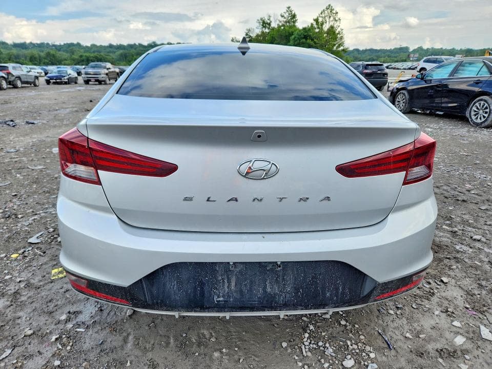 2020 HYUNDAI ELANTRA SEL 6