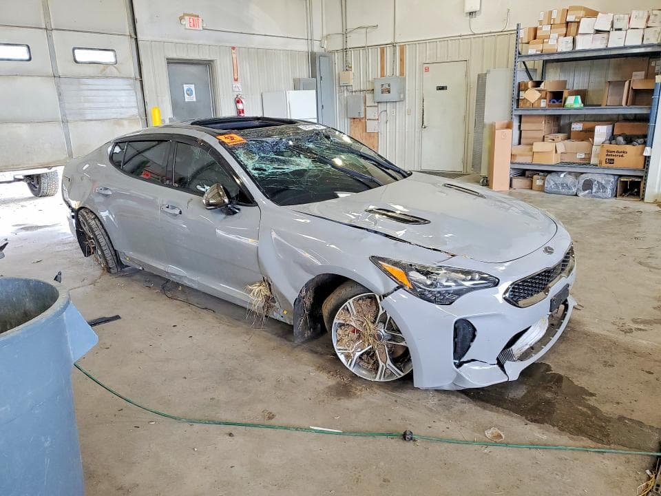 2019 KIA STINGER GT1 4