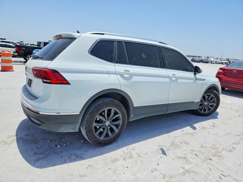 2022 VOLKSWAGEN TIGUAN SE 3
