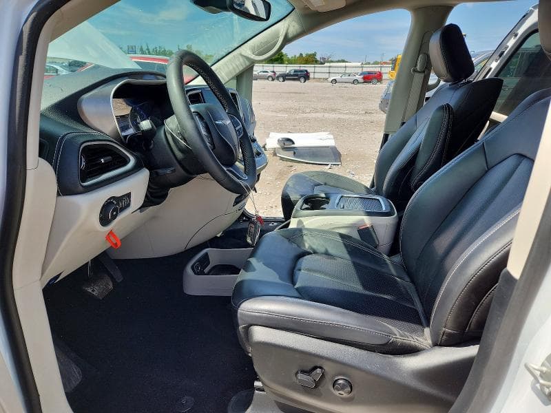2024 CHRYSLER PACIFICA TOURING L 7