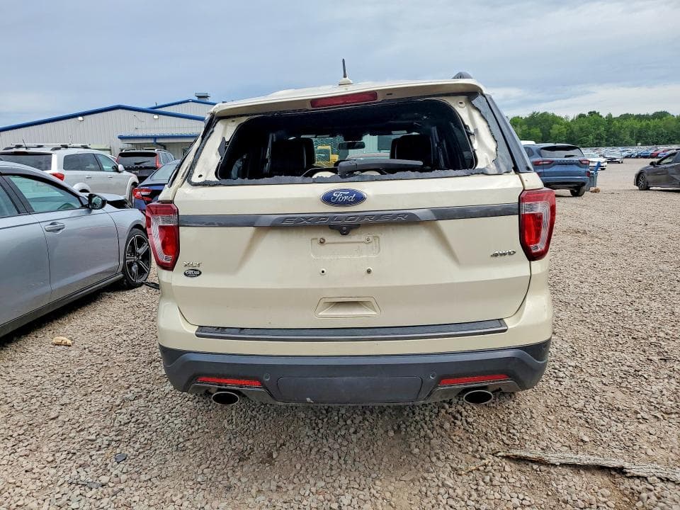 2018 FORD EXPLORER XLT 6