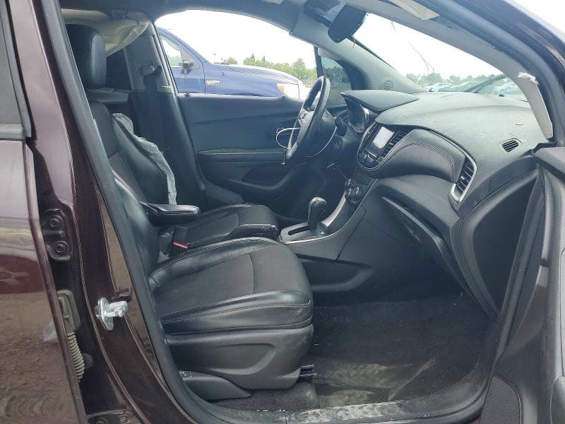 2021 CHEVROLET TRAX 1LT 7