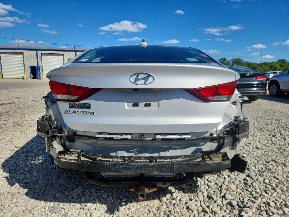 2018 HYUNDAI ELANTRA SEL 6